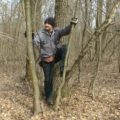 Urcând în copac, să ascund o „comoară” (2)